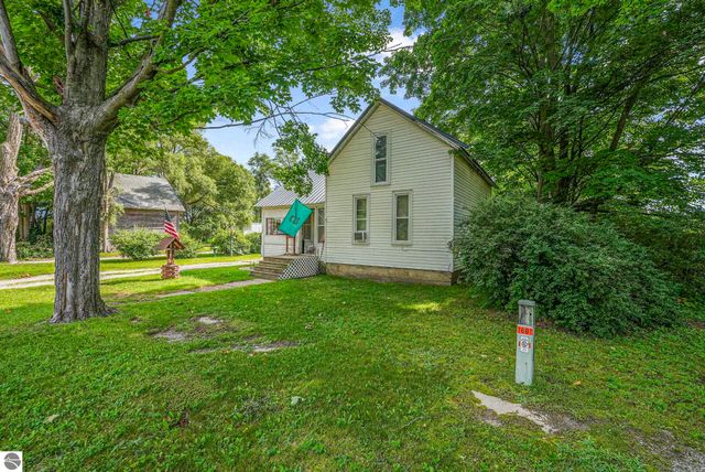 1583 State Street, Grawn, MI 49637