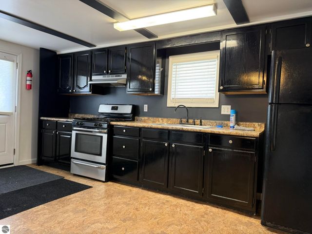 1583 State Street, Grawn, MI 49637