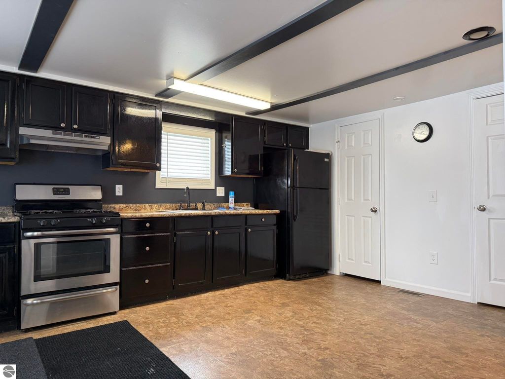 1583 State Street, Grawn, MI 49637