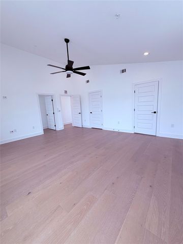1417 Kramer LN 19, Austin, TX 78758
