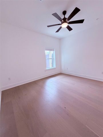 1417 Kramer LN 19, Austin, TX 78758