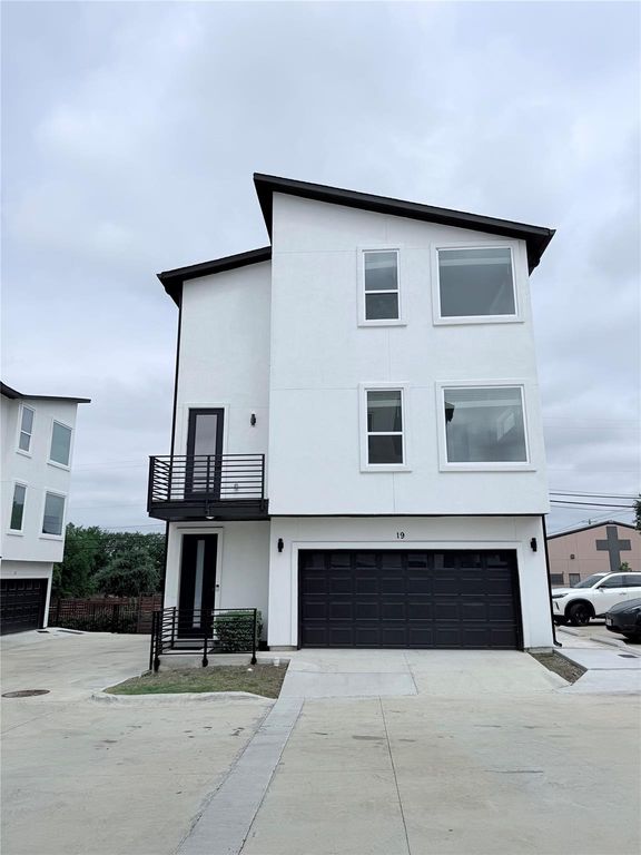 1417 Kramer LN 19, Austin, TX 78758