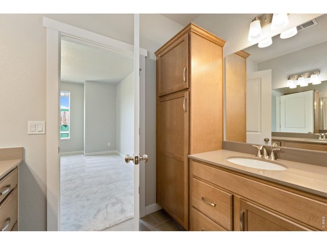4160 South Park Dr 201, Loveland, CO 80538