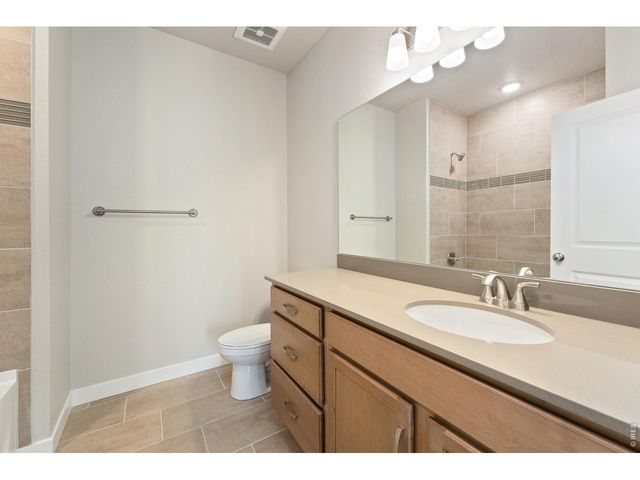 4160 South Park Dr 201, Loveland, CO 80538