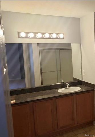 11770 Farmington Road, Livonia, MI 48150