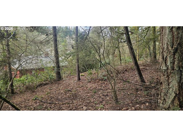 18300 BRYANT Rd, Lake Oswego, OR 97034