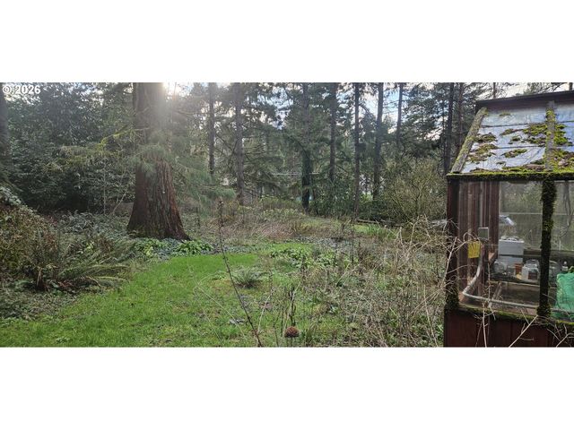 18300 BRYANT Rd, Lake Oswego, OR 97034