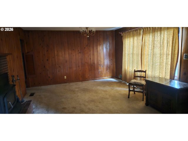 18300 BRYANT Rd, Lake Oswego, OR 97034