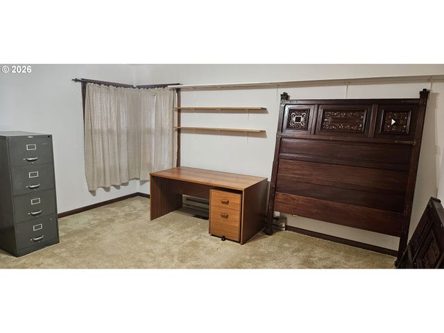 18300 BRYANT Rd, Lake Oswego, OR 97034