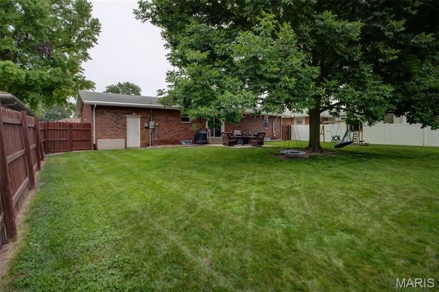 416 Sanders Street, Bethalto, IL 62010