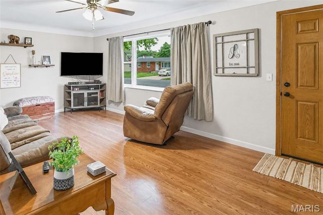 416 Sanders Street, Bethalto, IL 62010