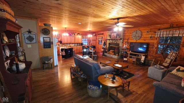 964 W Rabbit Run W, Martinsville, IN 46151