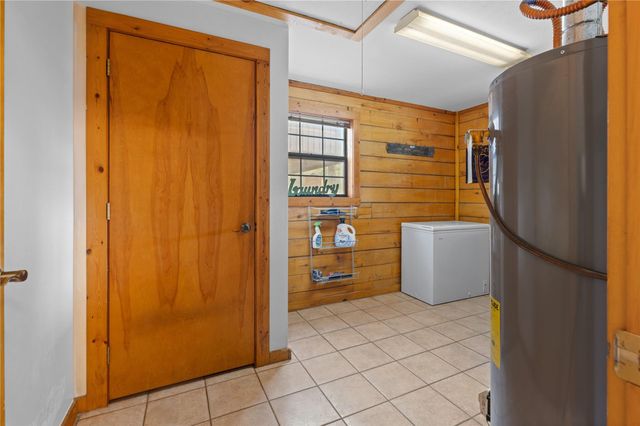 110 Southwood Forest Road, Huntsville, TX 77340