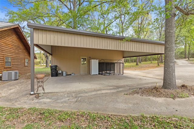 110 Southwood Forest Road, Huntsville, TX 77340