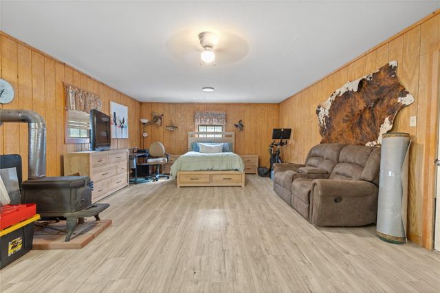 110 Southwood Forest Road, Huntsville, TX 77340