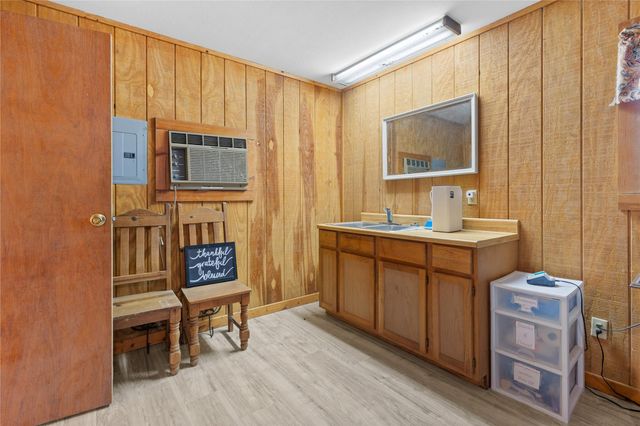 110 Southwood Forest Road, Huntsville, TX 77340