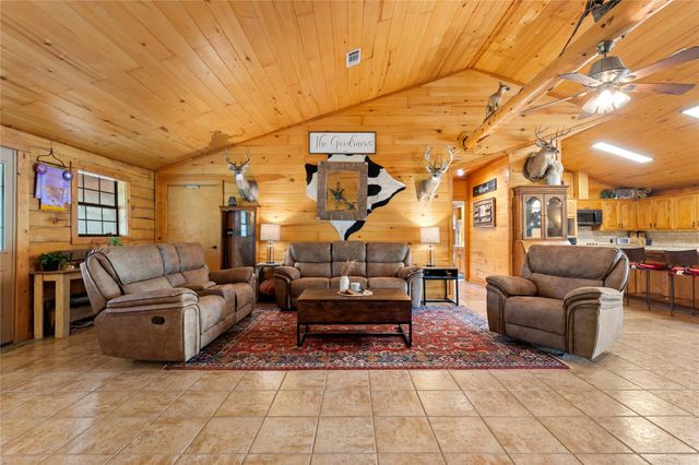 110 Southwood Forest Road, Huntsville, TX 77340