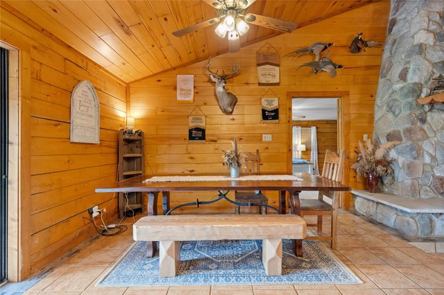 110 Southwood Forest Road, Huntsville, TX 77340