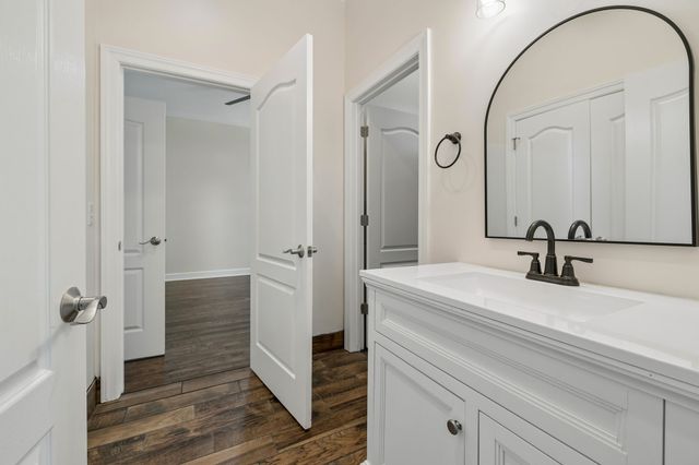 250 Bonwood Dr, Murfreesboro, TN 37128