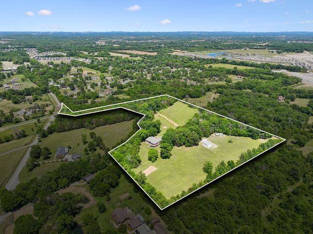 250 Bonwood Dr, Murfreesboro, TN 37128