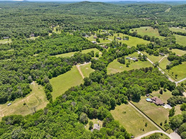 250 Bonwood Dr, Murfreesboro, TN 37128
