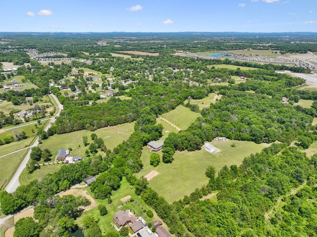 250 Bonwood Dr, Murfreesboro, TN 37128
