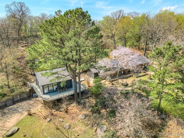 1645 Marian Lane, Eufaula, OK 74432