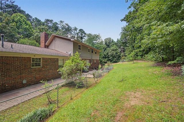 403 S SEQUOYAH Circle NE, Calhoun, GA 30701