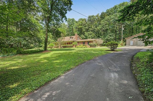 403 S SEQUOYAH Circle NE, Calhoun, GA 30701