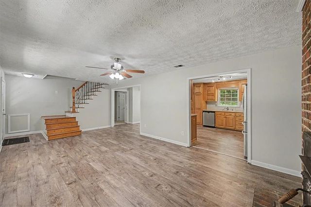 403 S SEQUOYAH Circle NE, Calhoun, GA 30701
