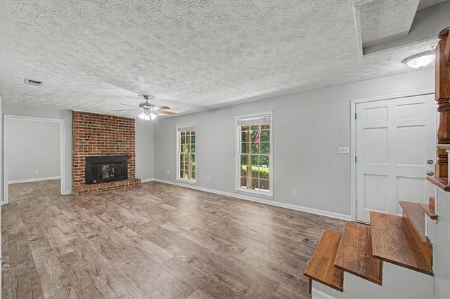 403 S SEQUOYAH Circle NE, Calhoun, GA 30701