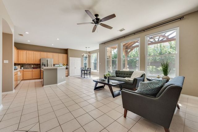 7301 Summer Glen Drive, Mckinney, TX 75072