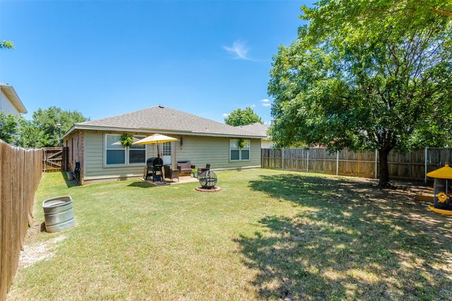 1573 Brookstone Drive, Little Elm, TX 75068
