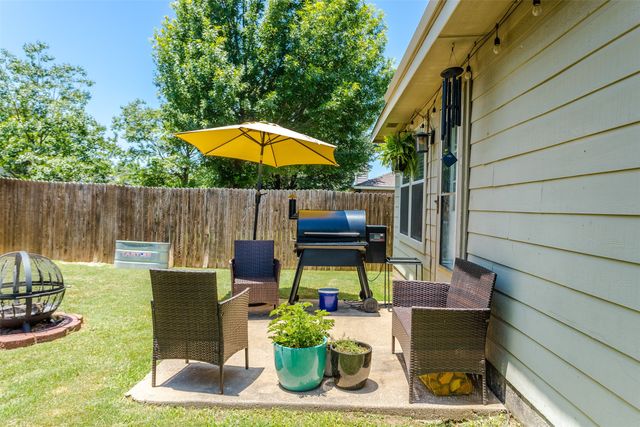 1573 Brookstone Drive, Little Elm, TX 75068