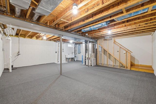 158 Spring STREET, Belgium, WI 53004