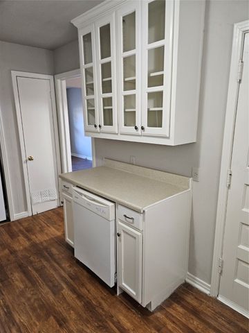 2221 N Shannon Street, Sherman, TX 75092