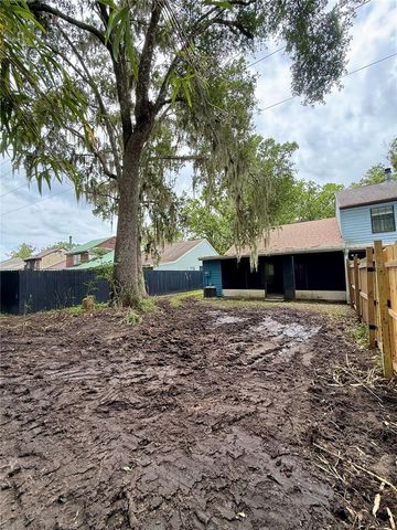 935 VILLAGE DRIVE, Brooksville, FL 34601