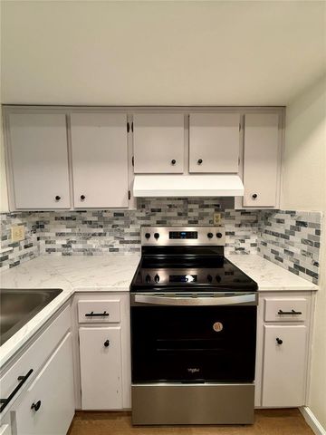 935 VILLAGE DRIVE, Brooksville, FL 34601