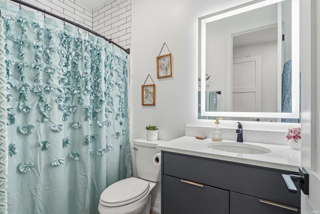 3912 Vermilion Cliffs, Fort Wayne, IN 46814