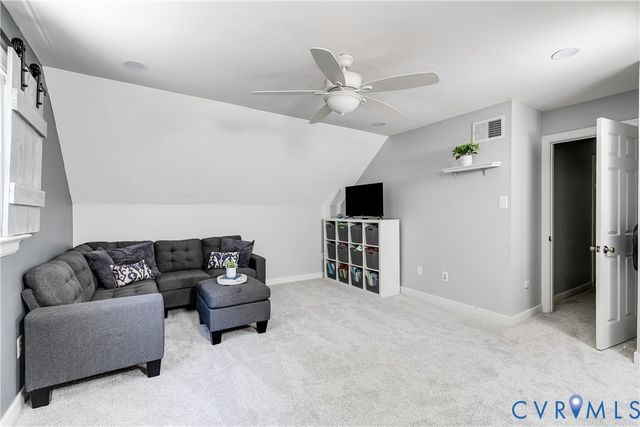 1107 Royal Ridge Rd, Midlothian, VA 23114