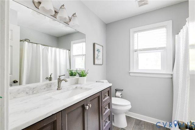 1107 Royal Ridge Rd, Midlothian, VA 23114