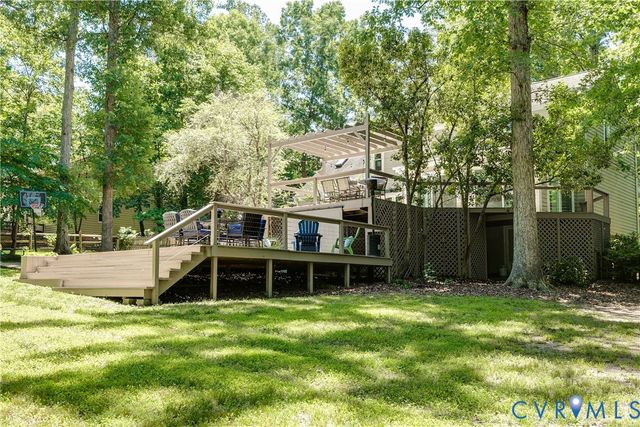 1107 Royal Ridge Rd, Midlothian, VA 23114