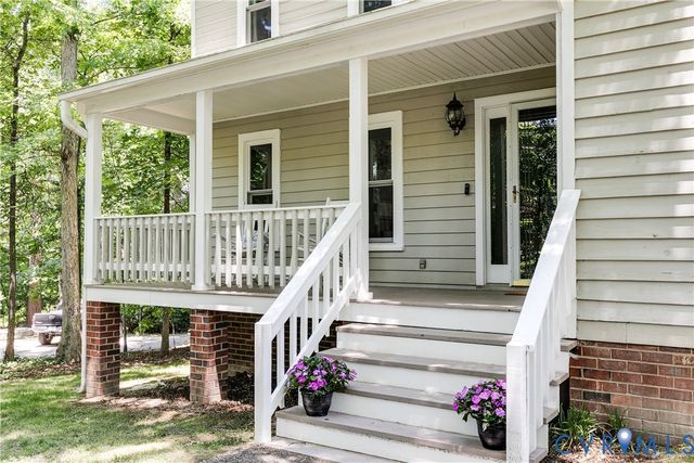 1107 Royal Ridge Rd, Midlothian, VA 23114