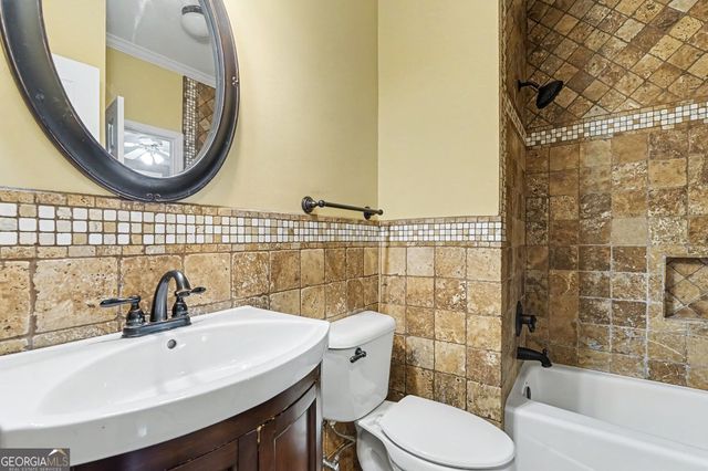 1548 Greensboro Way, Grayson, GA 30017