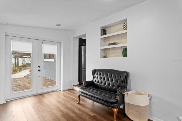 2407 S LOIS AVENUE, Tampa, FL 33629