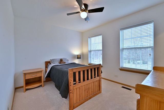 410 Manchester Road, Oswego, IL 60543