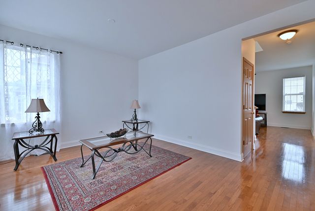 410 Manchester Road, Oswego, IL 60543