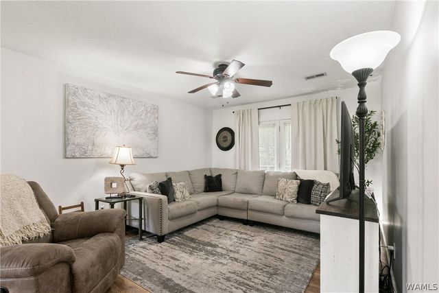 15366 Pecan, Northport, AL 35475