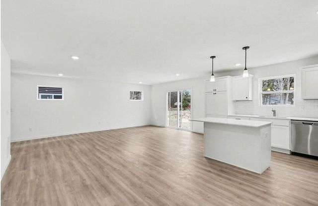 10150 Kearns Court, Portage, MI 49024