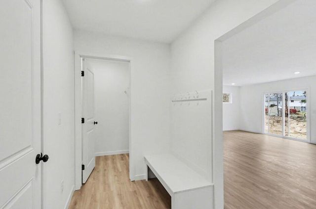 10150 Kearns Court, Portage, MI 49024